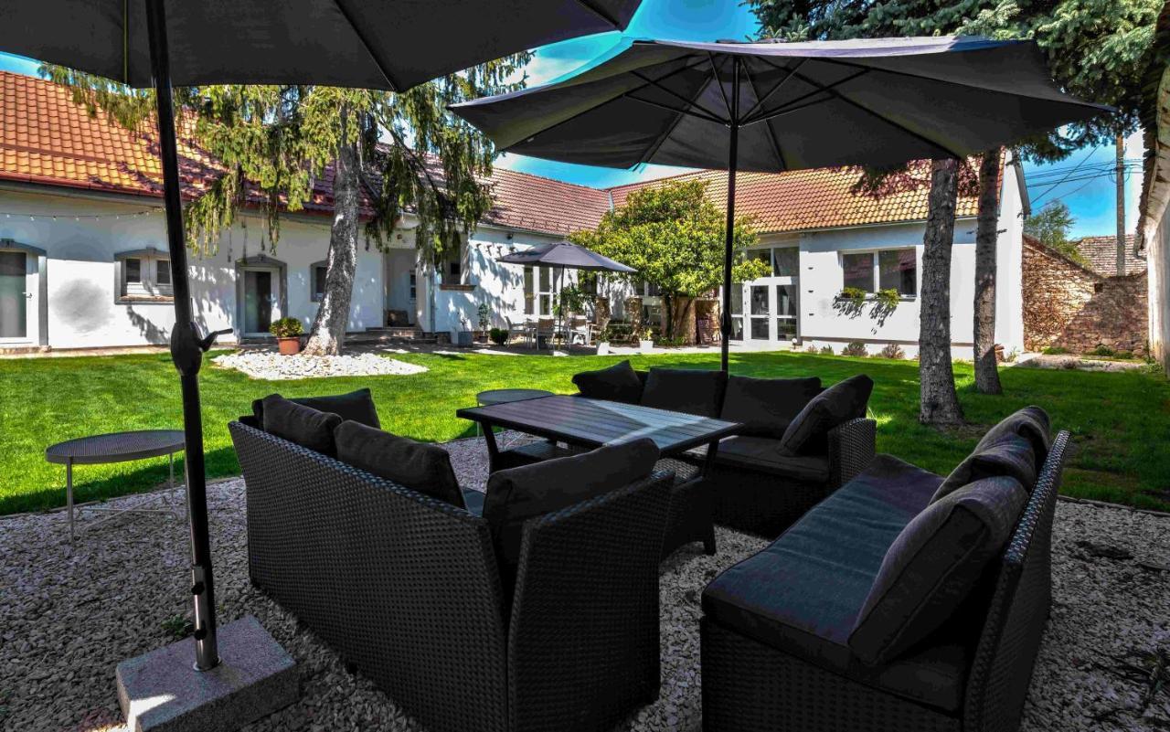 Bed and Breakfast Szent Gyoergy Kuria Kisharsány Zewnętrze zdjęcie